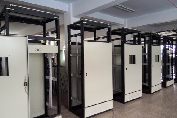 苍南控制柜-3683厂家控制柜检修需要注意的